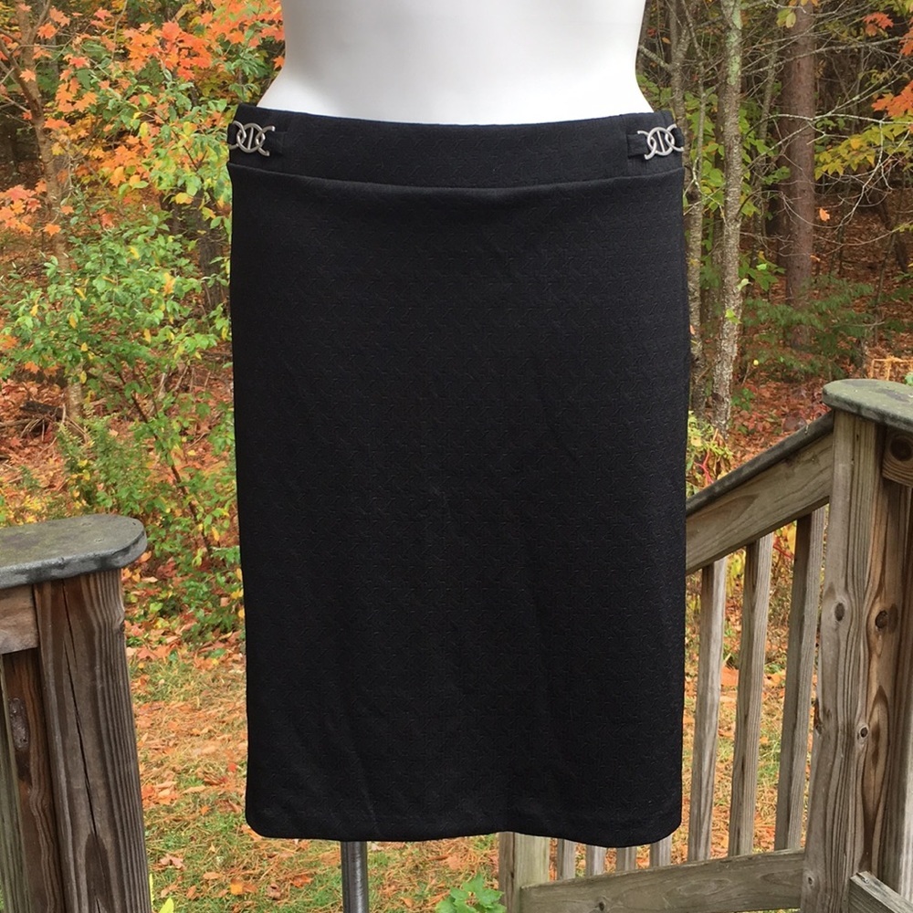 Roz & Ali black buckle skirt size 3X